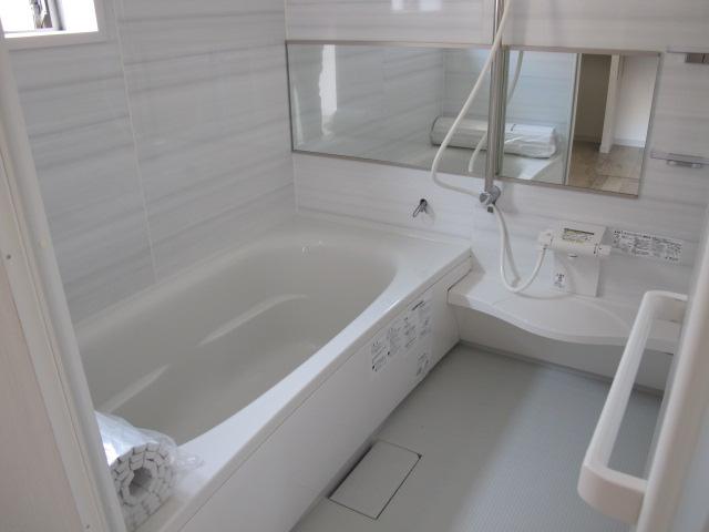 Same specifications photo (bathroom). Panasonic