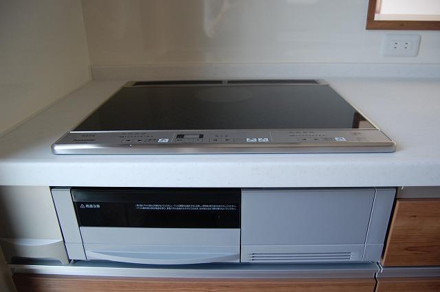 Same specifications photo (kitchen). IH cooking heater