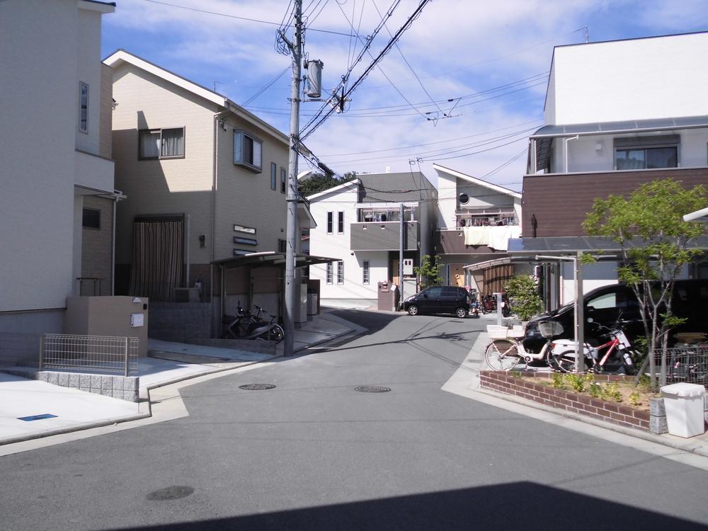 Local photos, including front road. Local (10 May 2013) Shooting