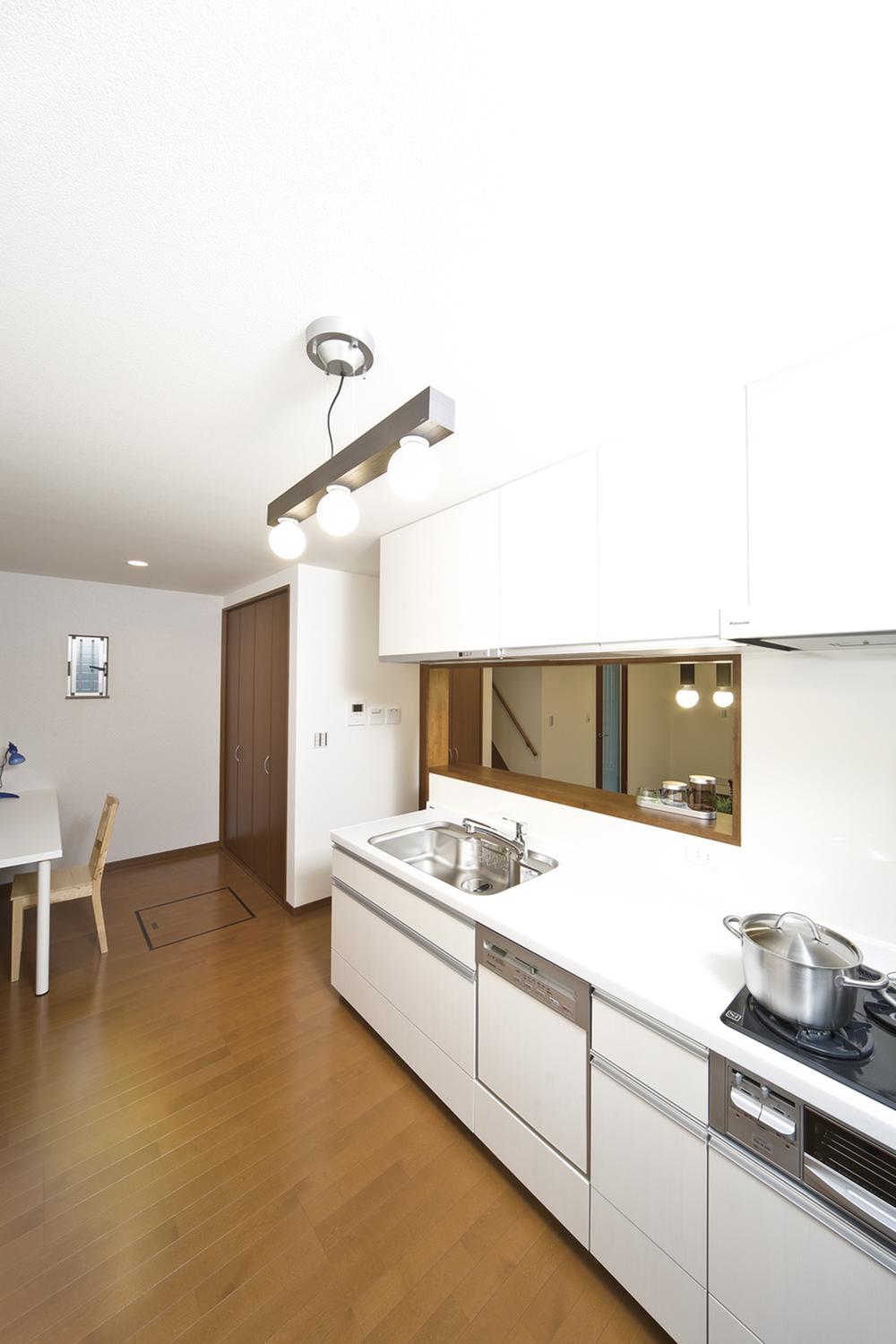 Kitchen. Also easy to take flow line design communication in the living-in stairs Model house