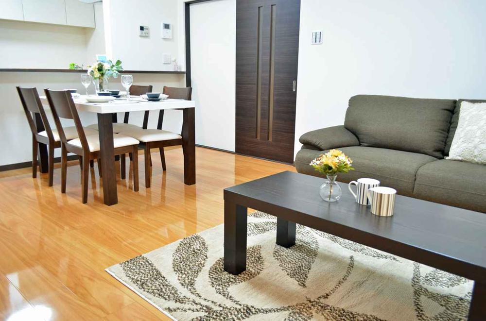 Living. Indoor (07 May 2013) Shooting