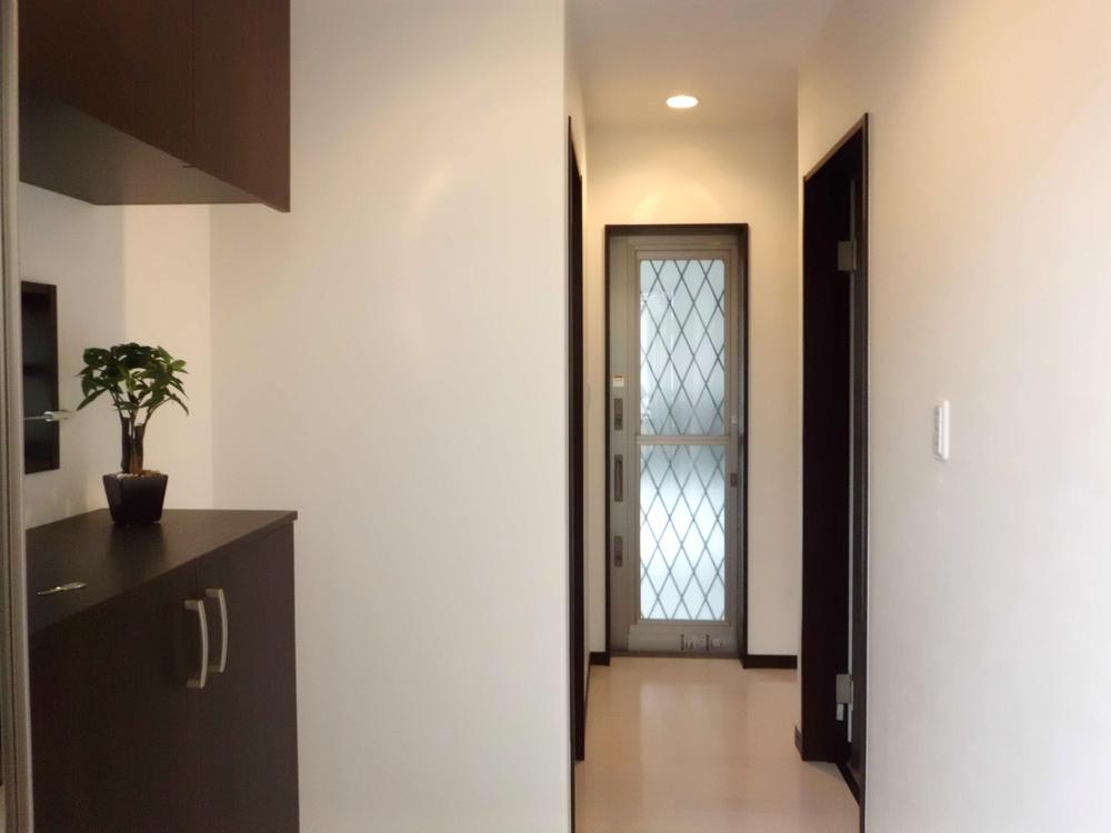 Other introspection. It is refreshing entrance. 