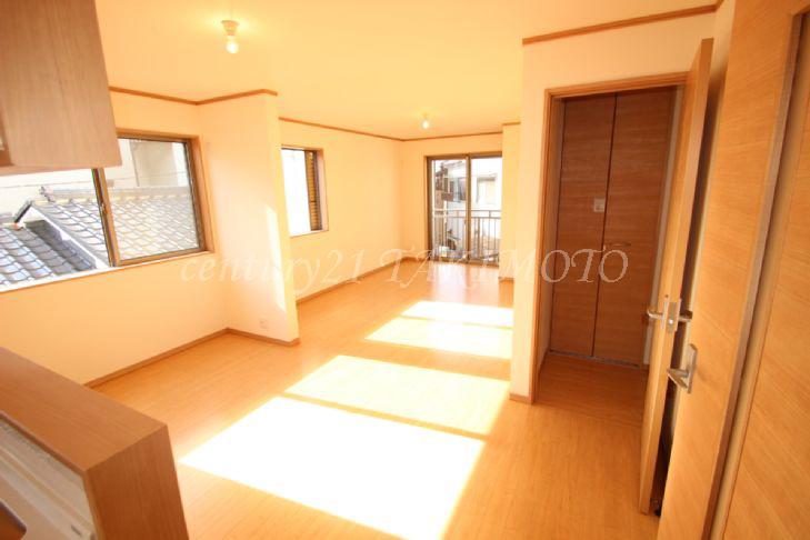 Living. LDK is Pledge 18.91! Easy also the arrangement of the furniture!