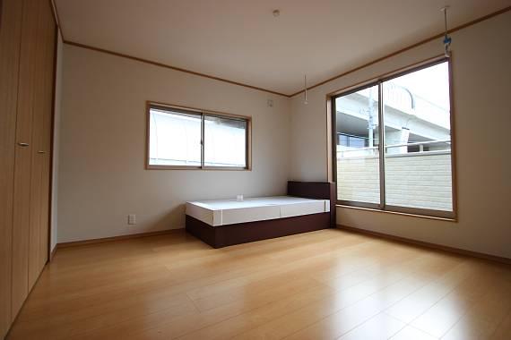 Non-living room. Storage space equipped with the entire room! !