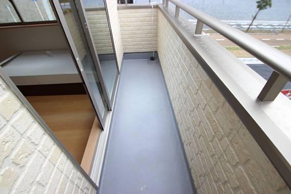 Balcony. There are two places balcony!