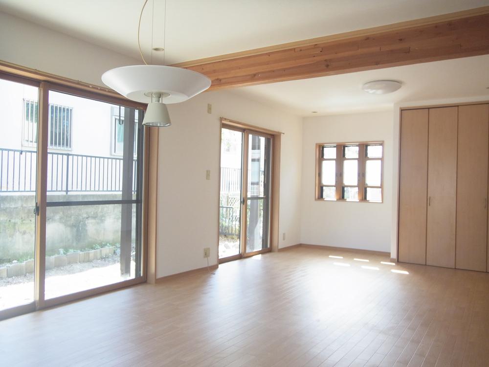 Living. Indoor (10 May 2013) Shooting