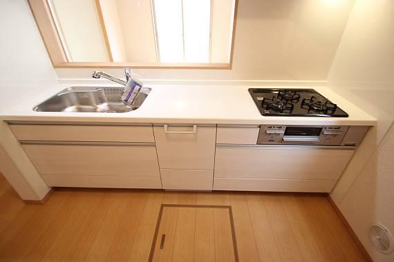 Kitchen. Convenient all-sliding! !