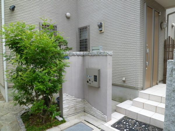 Entrance.  [Immediate Available] Please contact us right now! 