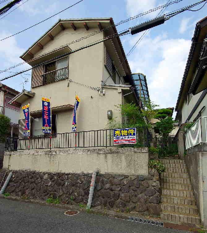 Local appearance photo. Local (July 2013) Shooting appearance