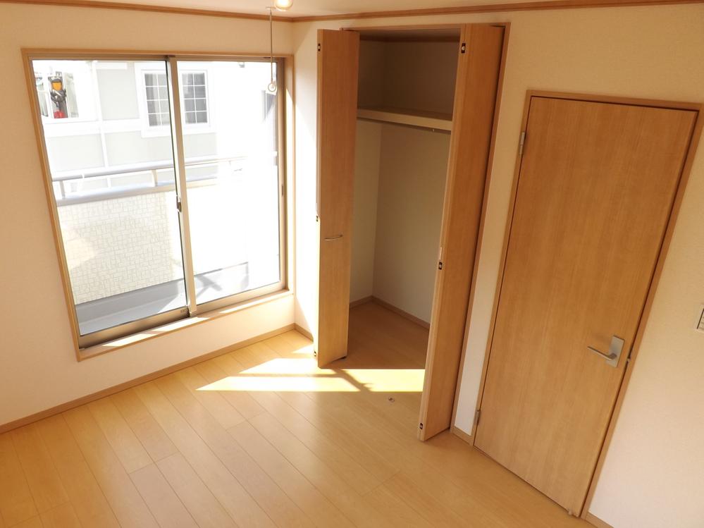 Other introspection. Local photos (Western-style)