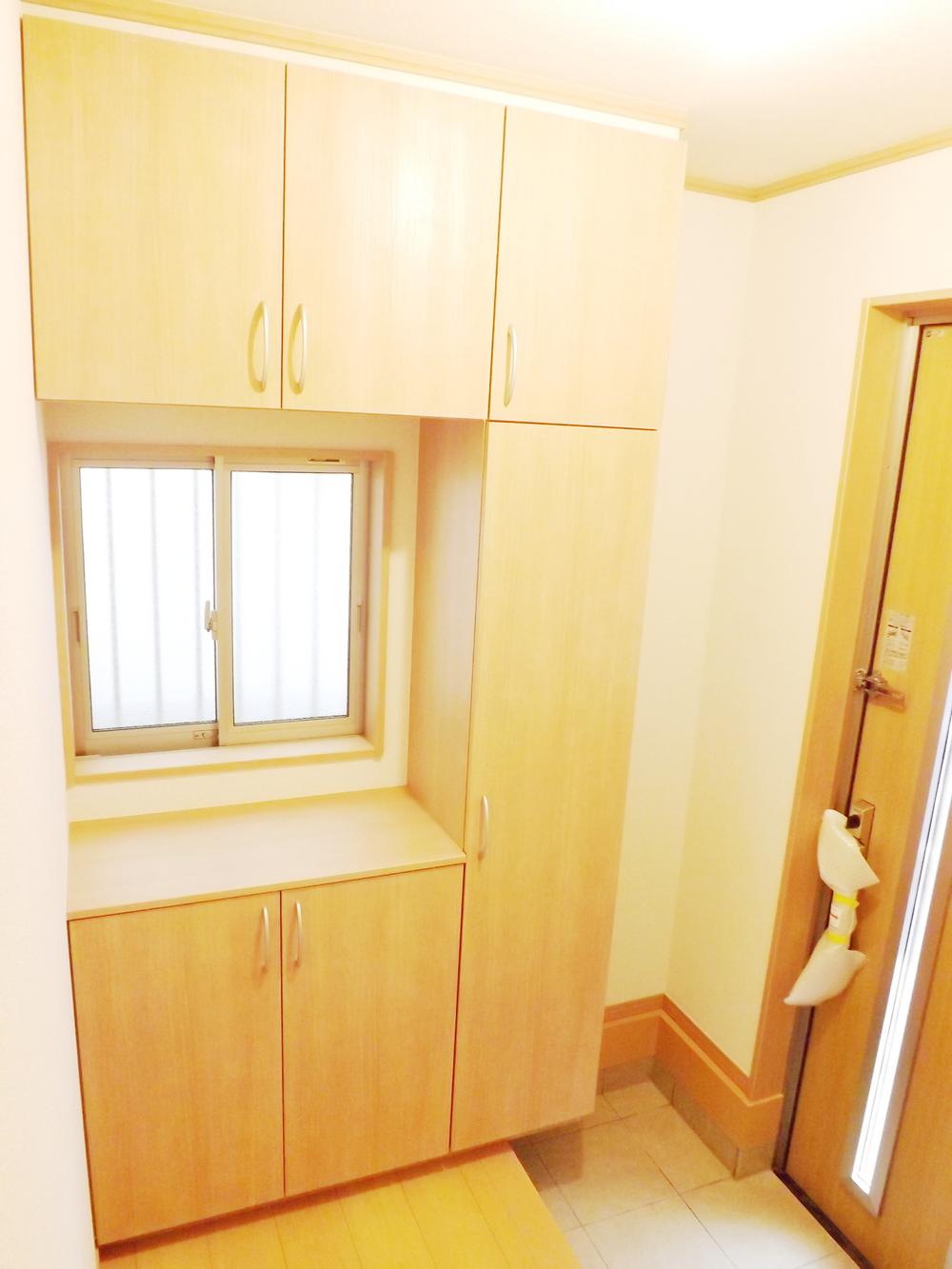 Entrance. Local photos (entrance)