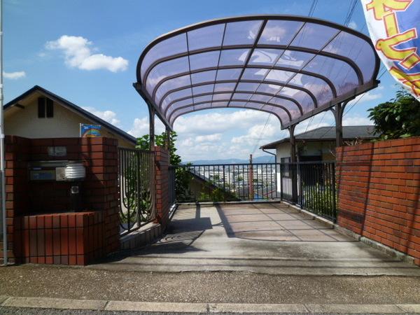 Parking lot. Mansion is equipped with a convenient garage ☆ 