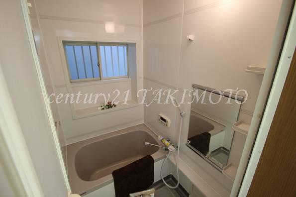 Bathroom. Spacious bathroom!