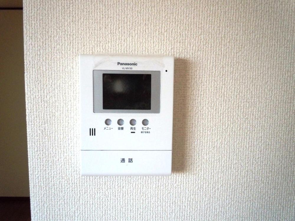 Same specifications photos (Other introspection). Peace of mind because in the TV monitor with intercom see the face of the visitors (the company example of construction photos)