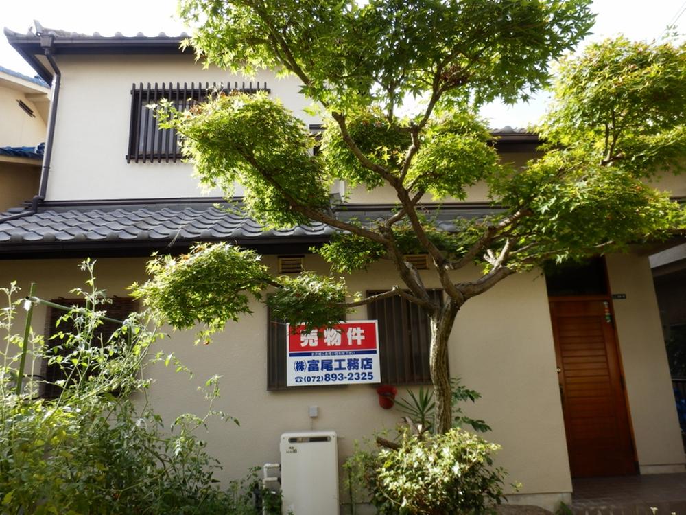 Local appearance photo. Local (September 2012) shooting