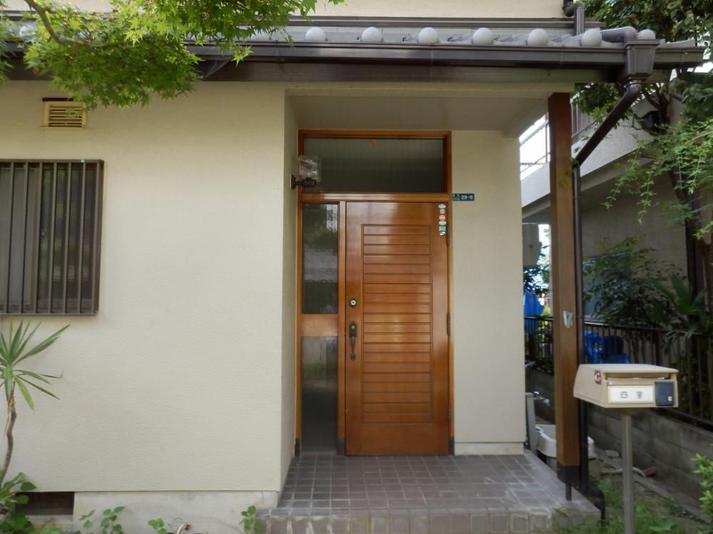 Entrance. Local (September 2012) shooting