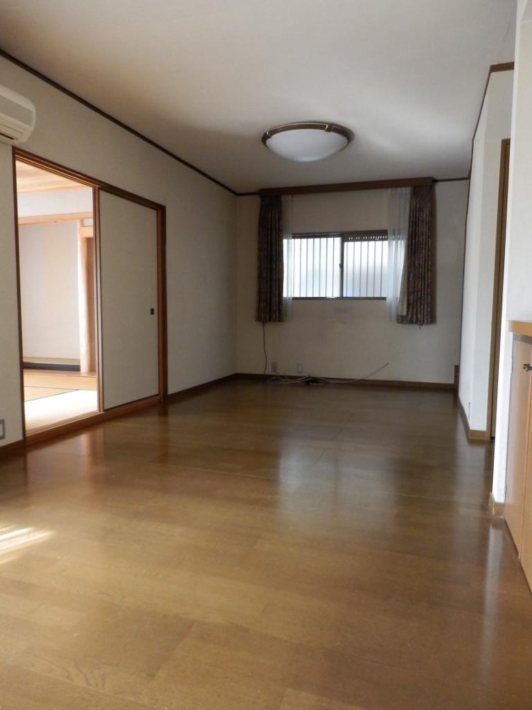 Living. Indoor (September 2012) shooting