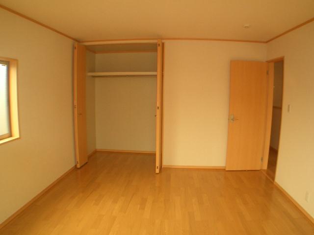 Non-living room. The company construction cases