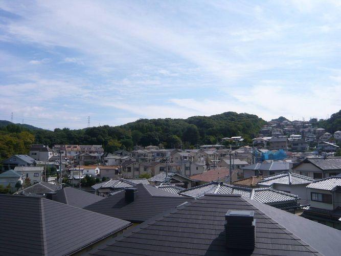 View photos from the dwelling unit. View from the site (October 2012) shooting