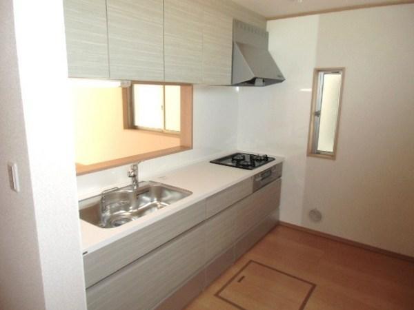 Kitchen. Functional face-to-face kitchen with under-floor storage + system Kitchen