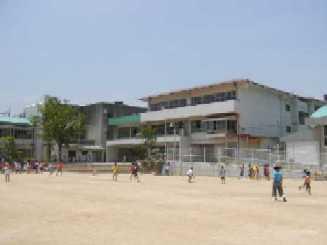 Primary school. Kawachinagano Municipal Mikkaichi to elementary school 895m