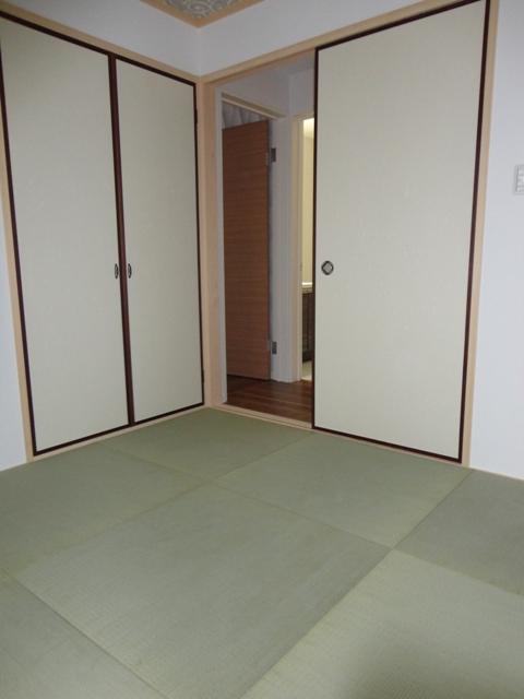 Non-living room. Japanese style room