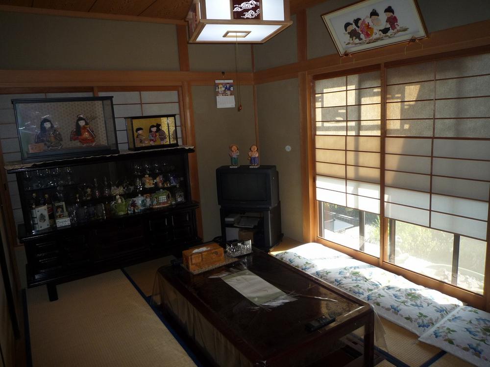 Non-living room. Indoor (10 May 2013) Shooting