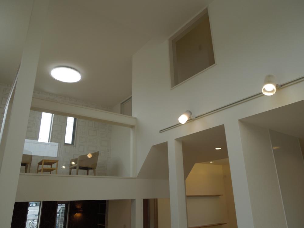 Other building plan example. Second living (skip floor)