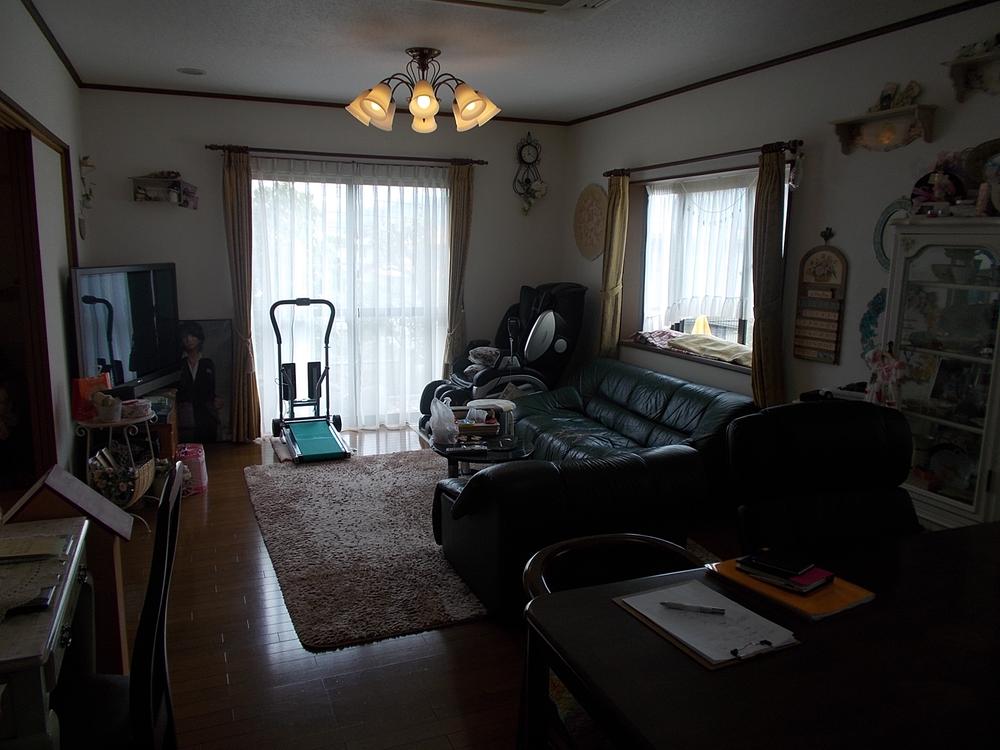 Living. Indoor (June 2013) Shooting