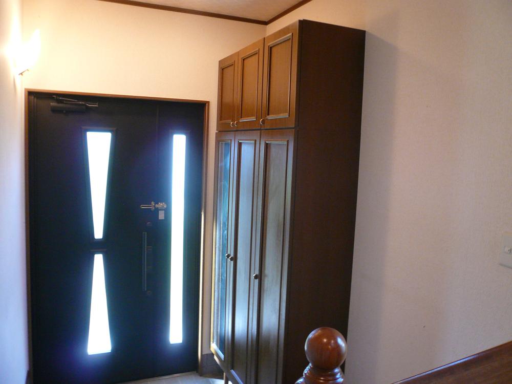 Entrance. Local (10 May 2013) Shooting