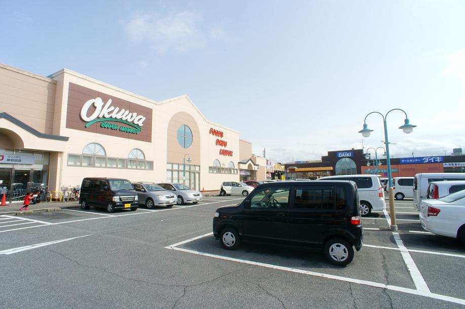 Shopping centre. 700m to the Windy Kishiwada