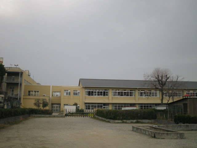 Primary school. Kishiwada Municipal Haruki 425m up to elementary school (elementary school)