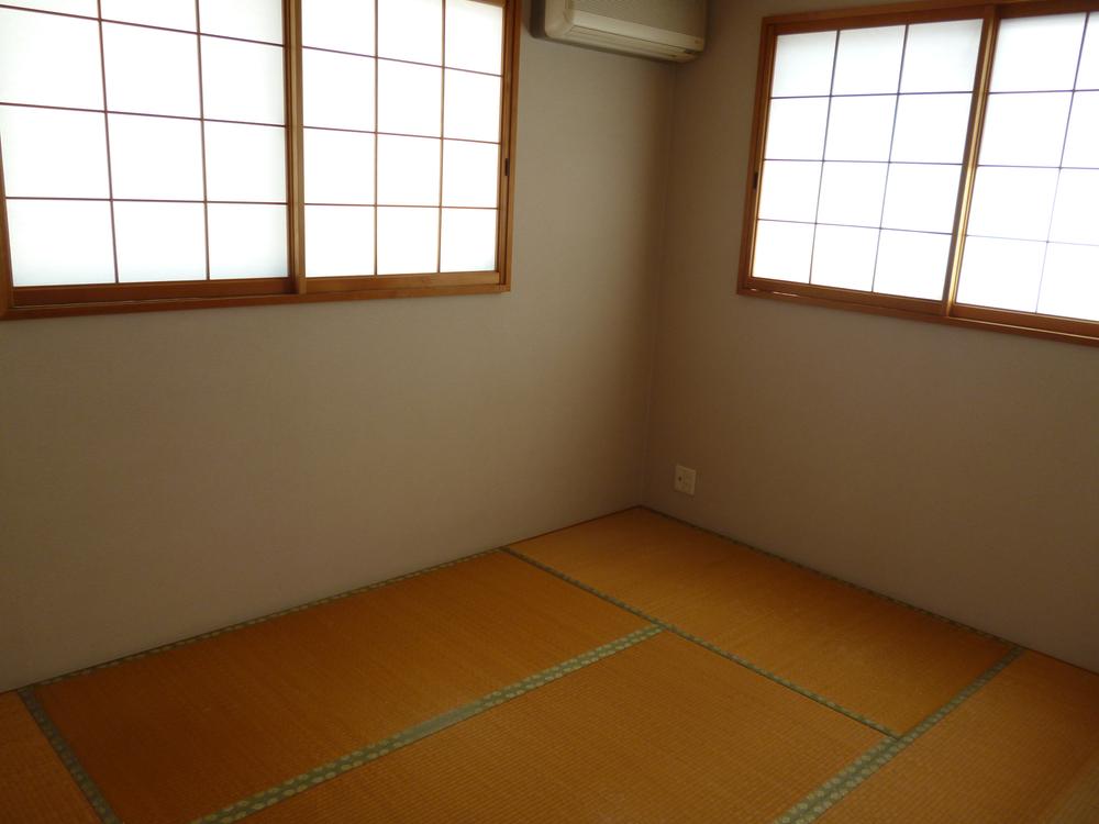 Non-living room. View from local (May 2013) Shooting