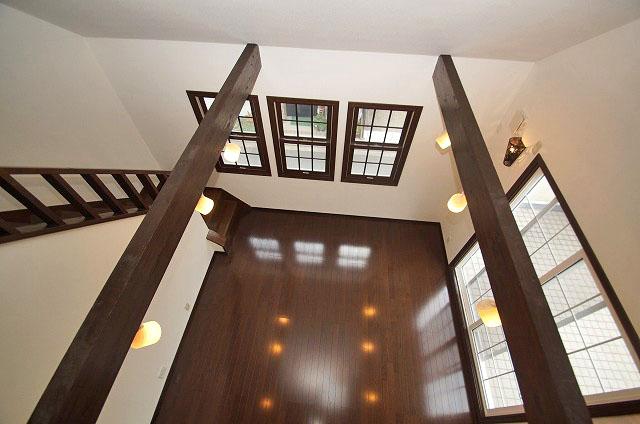 Other. Atrium (living top)