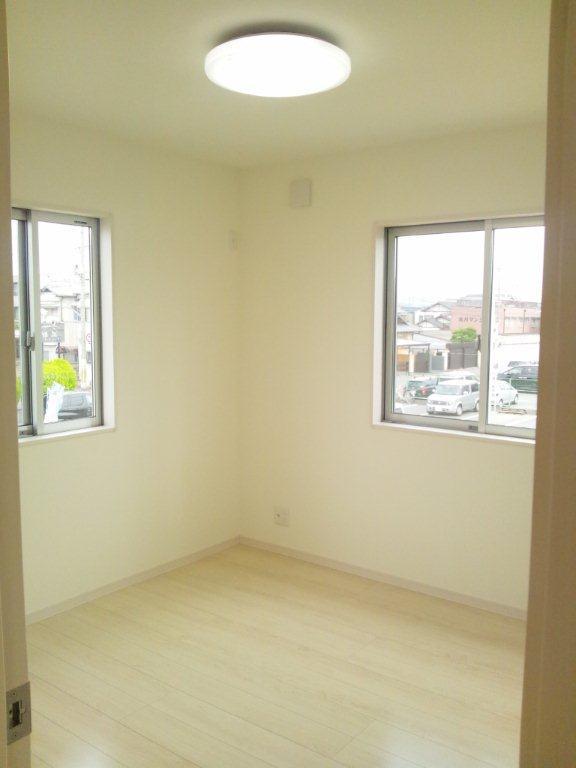 Non-living room. Indoor (July 2013) Shooting