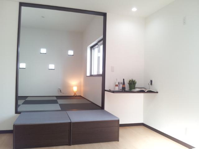 Building plan example (introspection photo). Modern Japanese Japanese-style room Lighting of commitment Carousel exudes a fantastic atmosphere.