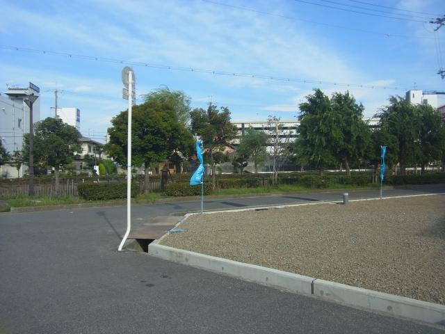 Local photos, including front road. In the land of this favorable environment, Why do not you realize the ideal of the dwelling such that the symbol of the city.  Local (July 2013) Shooting