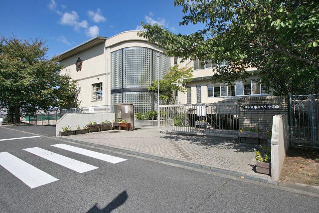 Junior high school. Habu 970m until junior high school