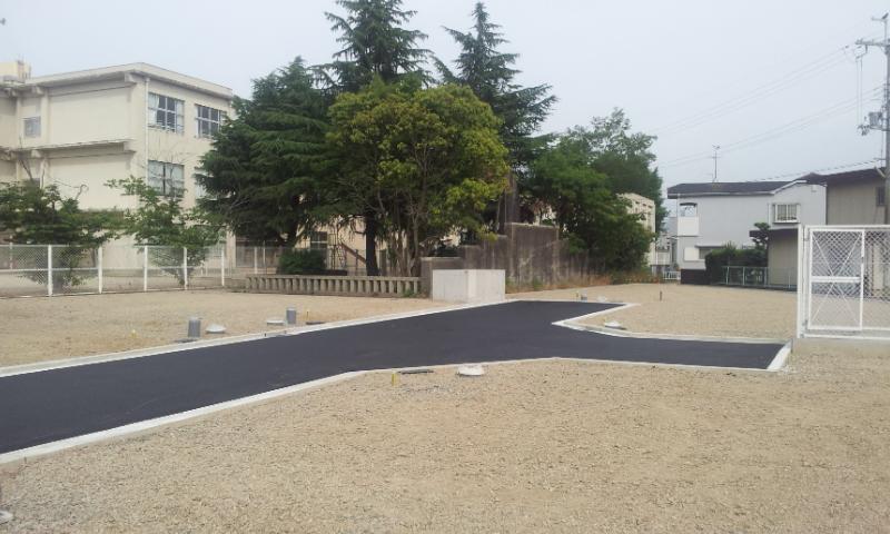 Local photos, including front road. Tajime PJ All 7 compartment Do not look forward to "parenting" in mountain straight north elementary school adjacent to a good location?