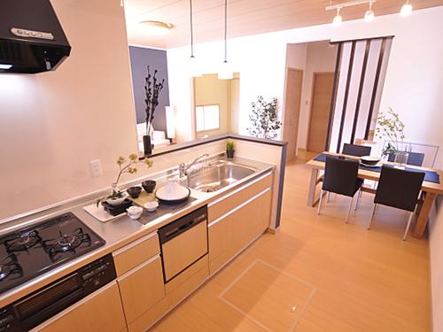 Kitchen. Kitchen with cooking space has been firmly secured. You can happily cooking while talking with family because they become counter-style.