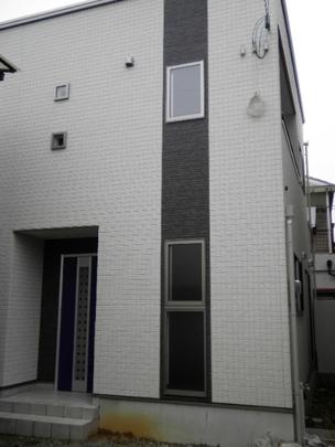 Local appearance photo. Stylish appearance. 