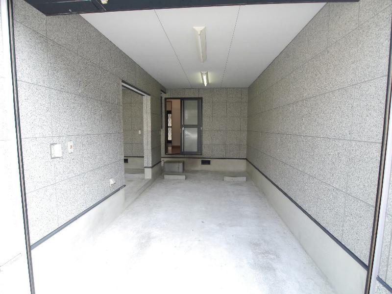 Parking lot. Local shooting