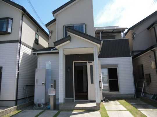 Local appearance photo. Façade shooting from the south-west side.  Stylish appearance. 