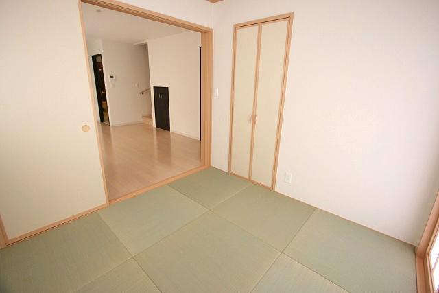 Non-living room. First floor Japanese-style room