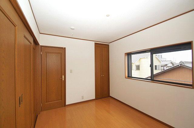 Non-living room. 2 Kaiyoshitsu