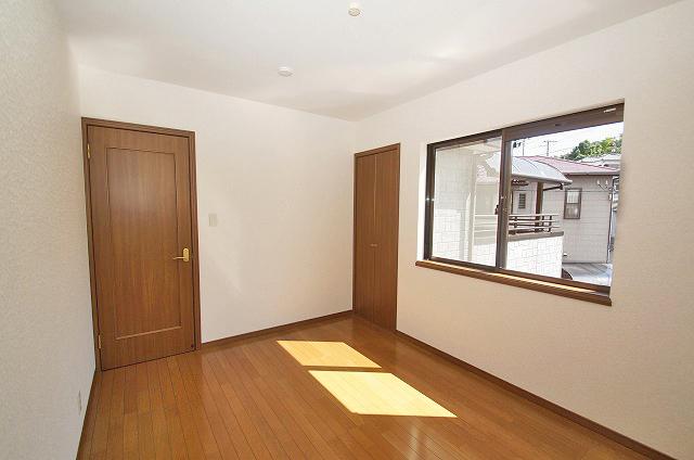 Non-living room. 2 Kaiyoshitsu