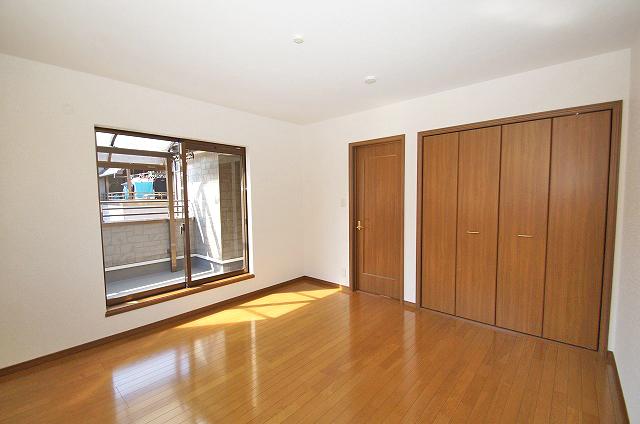 Non-living room. 2 Kaiyoshitsu