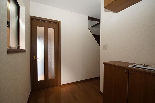 Entrance. Cross Insect