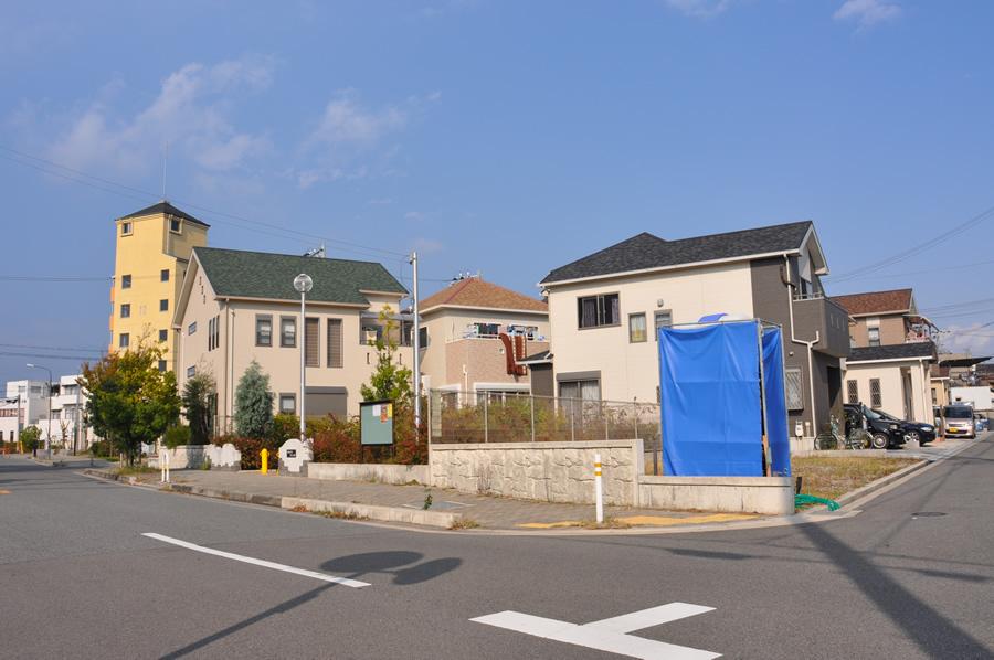 Sale already cityscape photo. (Shooting at local / 2013 November shooting)