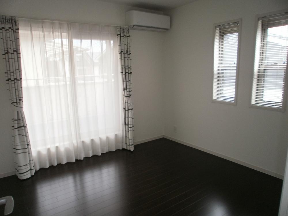 Non-living room. Indoor (January 2014) Shooting